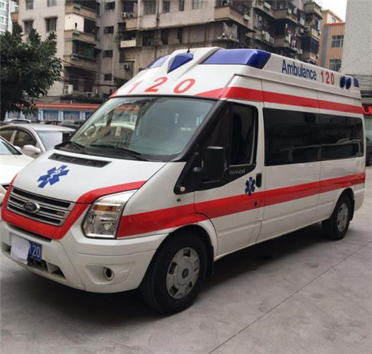 革吉信赖我们的救护车出租,让转院不再艰难