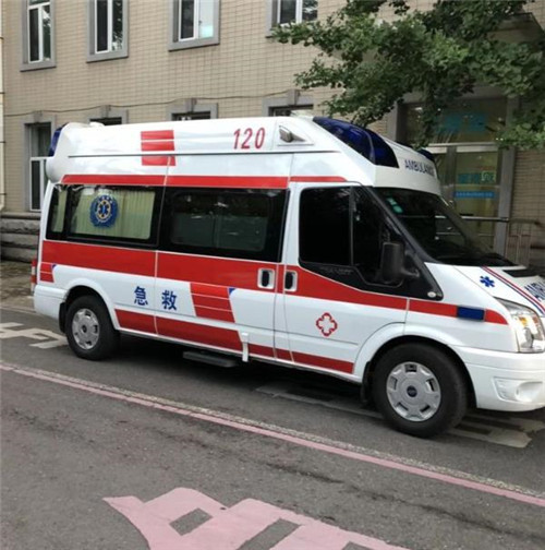 革吉选择我们的救护车出租,开启安心转院之旅